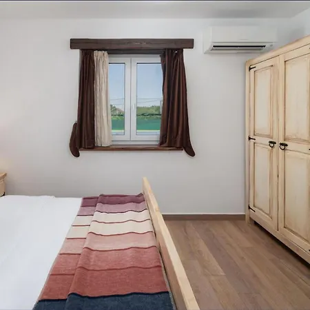 Super Villa In Zadar, Free Parking Apartment